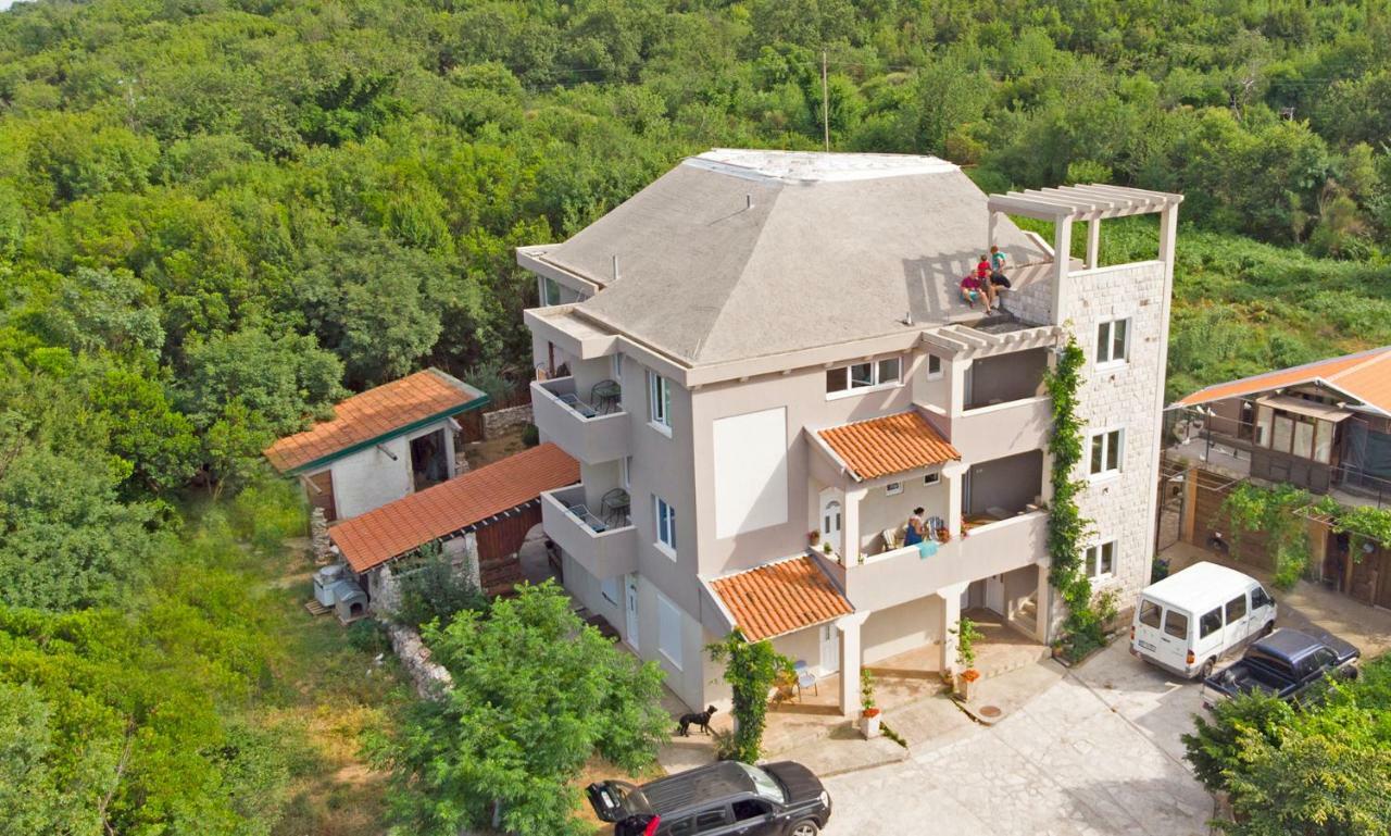 Mirta Apartments Family Farm Budva Dış mekan fotoğraf